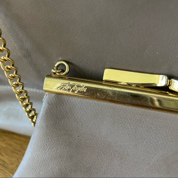 Vintage Lou Taylor Handbag with Mirror and Coin Purse - Picture 2 of 16